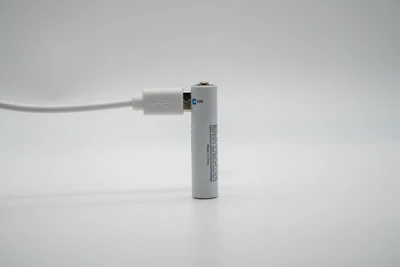 What Is The Difference Between Rechargeable Lithium Batteries And Dry Batteries?